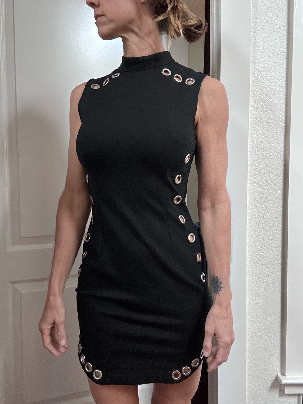 Black Sleeveless Eyelet Bodycon Dress - Bebe